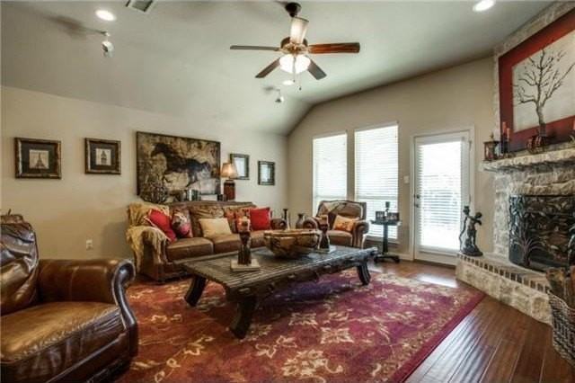 5641 Hampshire Dr - Photo 7 of 21