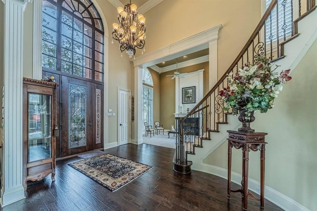 5120 Ambergate Ln - Photo 3 of 40