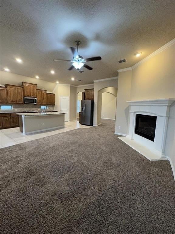 700 Feathering Way - Photo 2 of 32