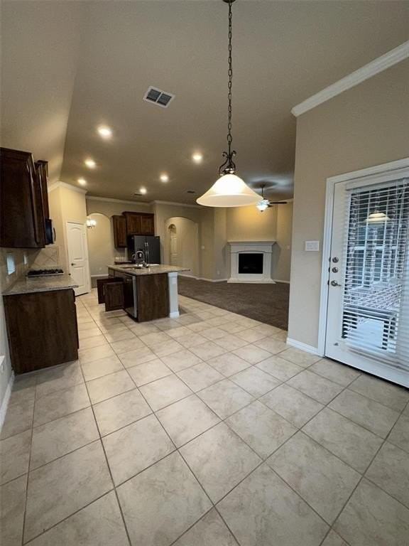 700 Feathering Way - Photo 7 of 32