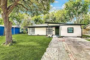 featured image of 2322 San Paula Ave