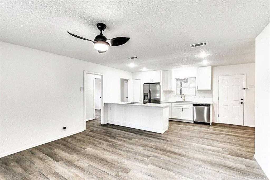 2322 San Paula Ave - Photo 3 of 12