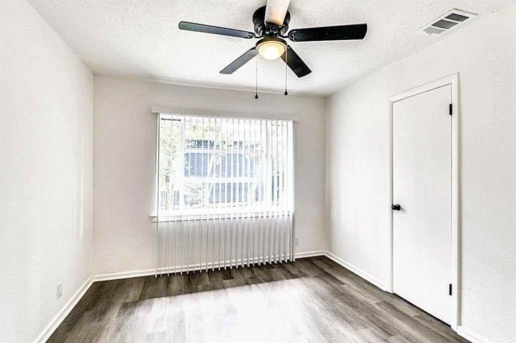 2322 San Paula Ave - Photo 7 of 12