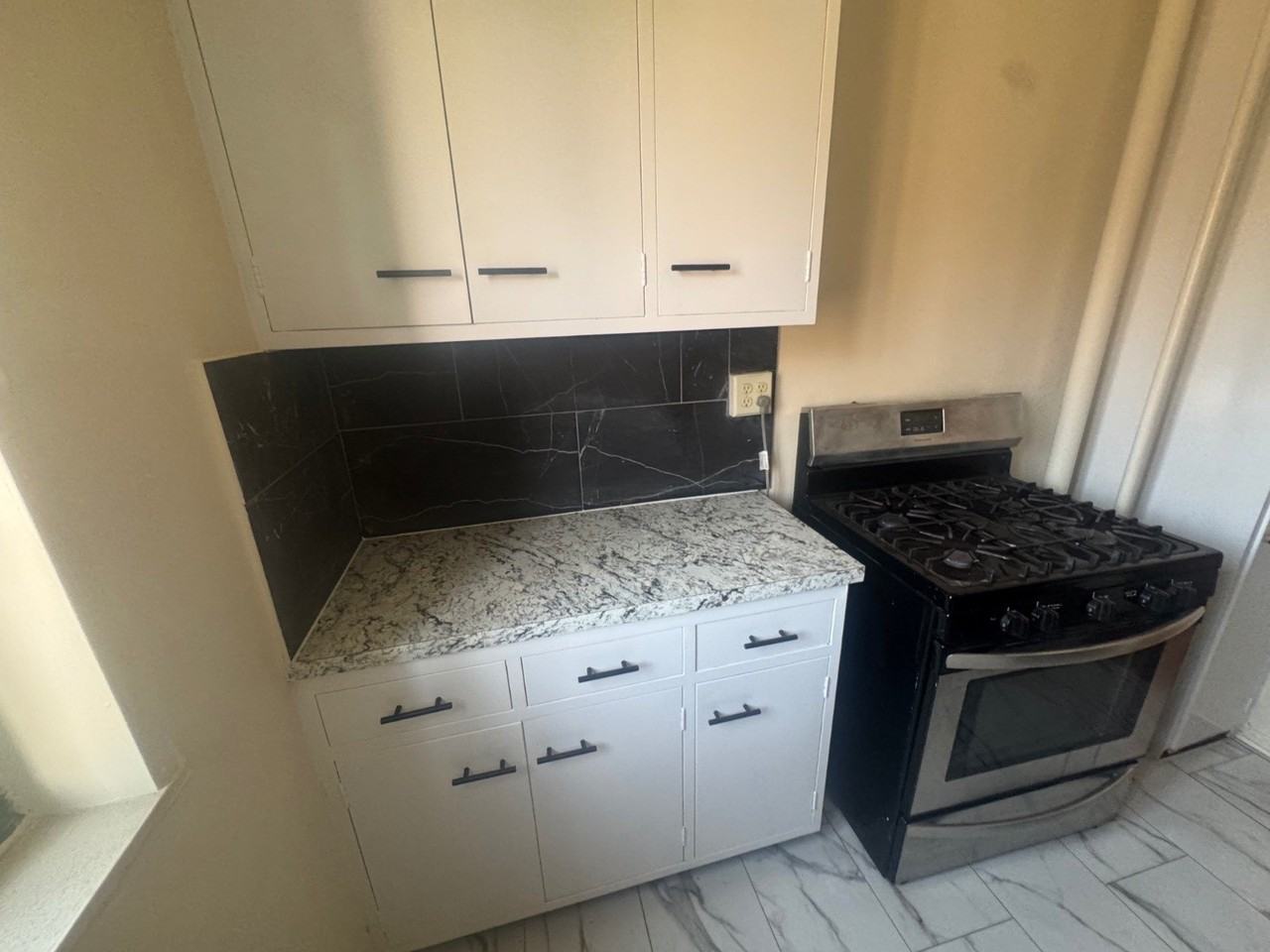 1409 Metropolitan Ave #3 - Photo 6 of 18