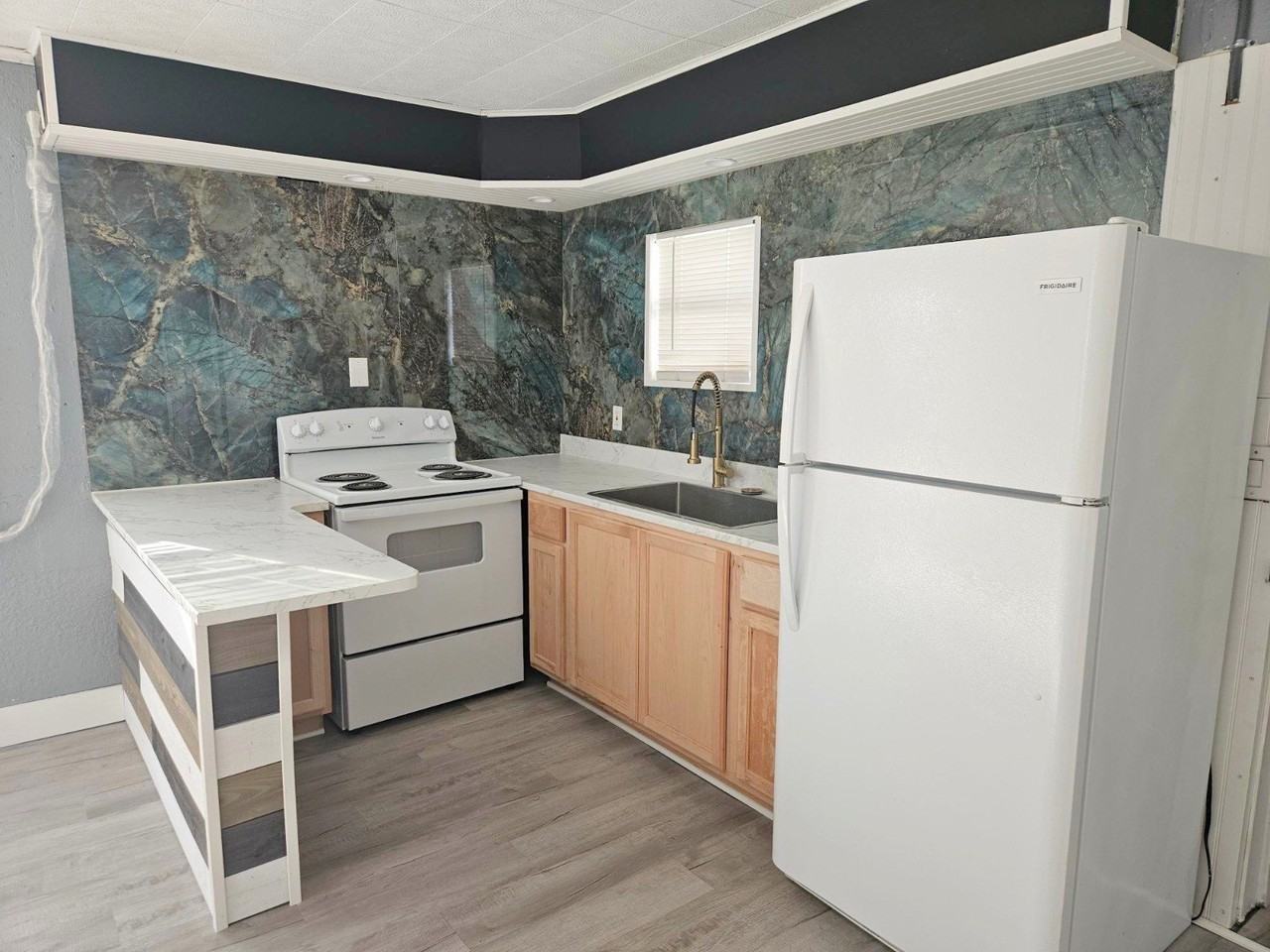8215 Stoner Rd #840 - Photo 4 of 9