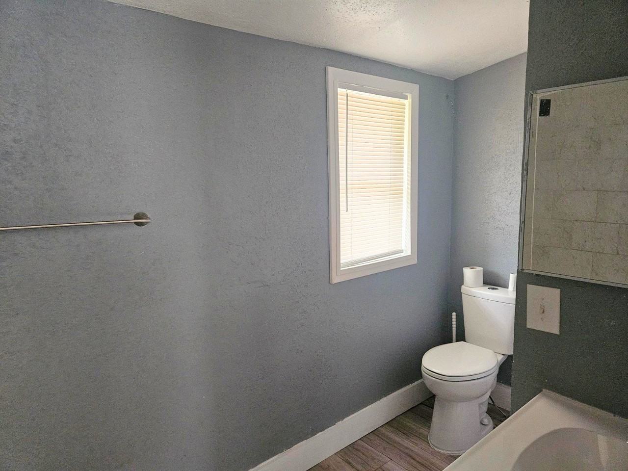8215 Stoner Rd #840 - Photo 6 of 9