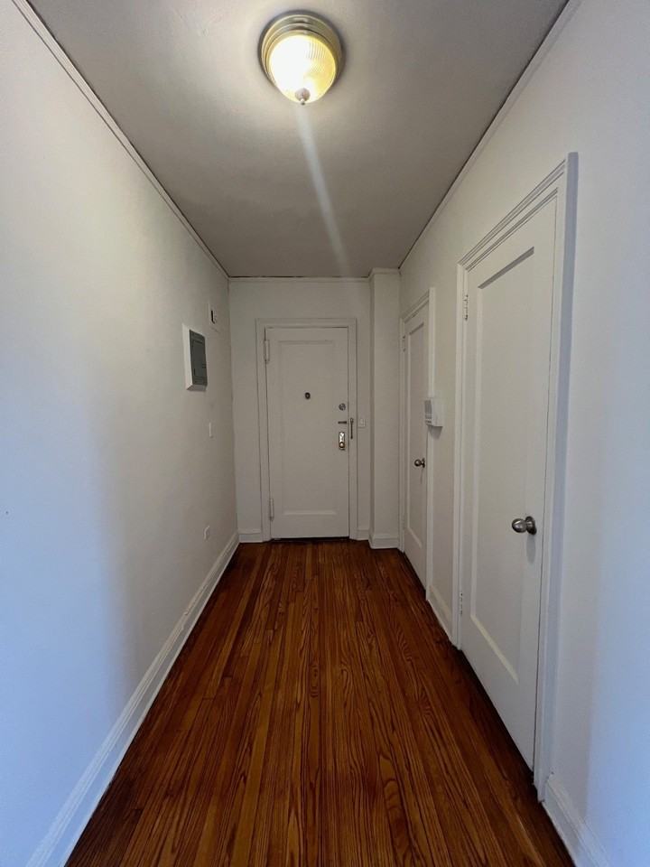625 Gramatan Ave #4U - Photo 2 of 10