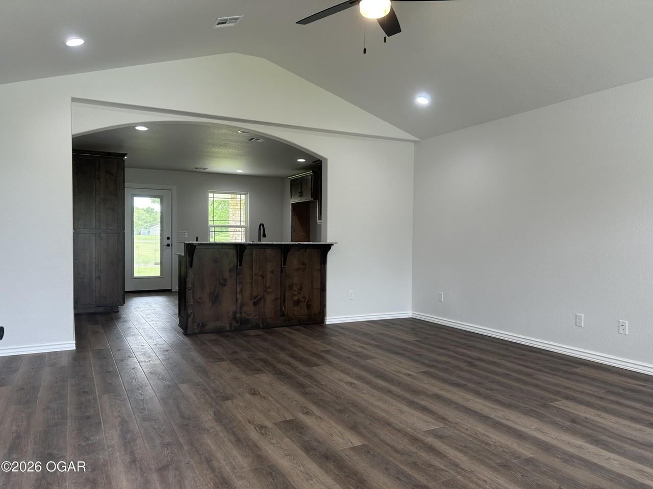 1407 Jefferson Ave - Photo 2 of 3