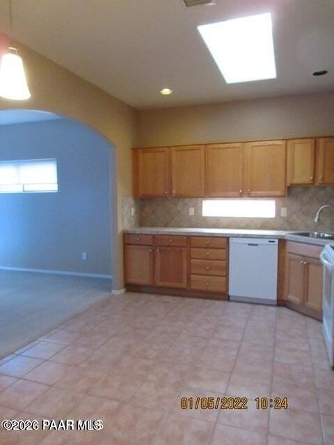 2823 Ithaca Dr - Photo 4 of 10