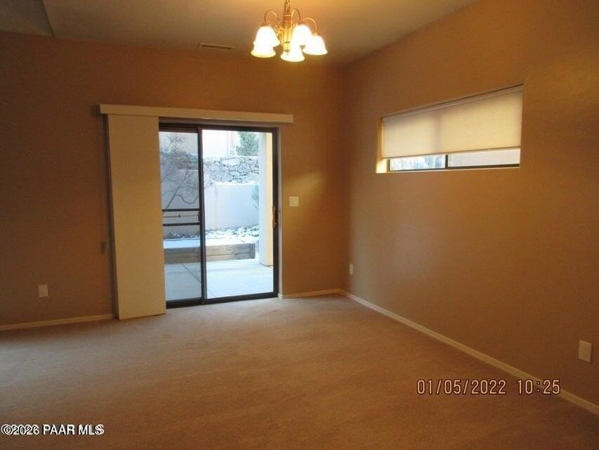 2823 Ithaca Dr - Photo 5 of 10