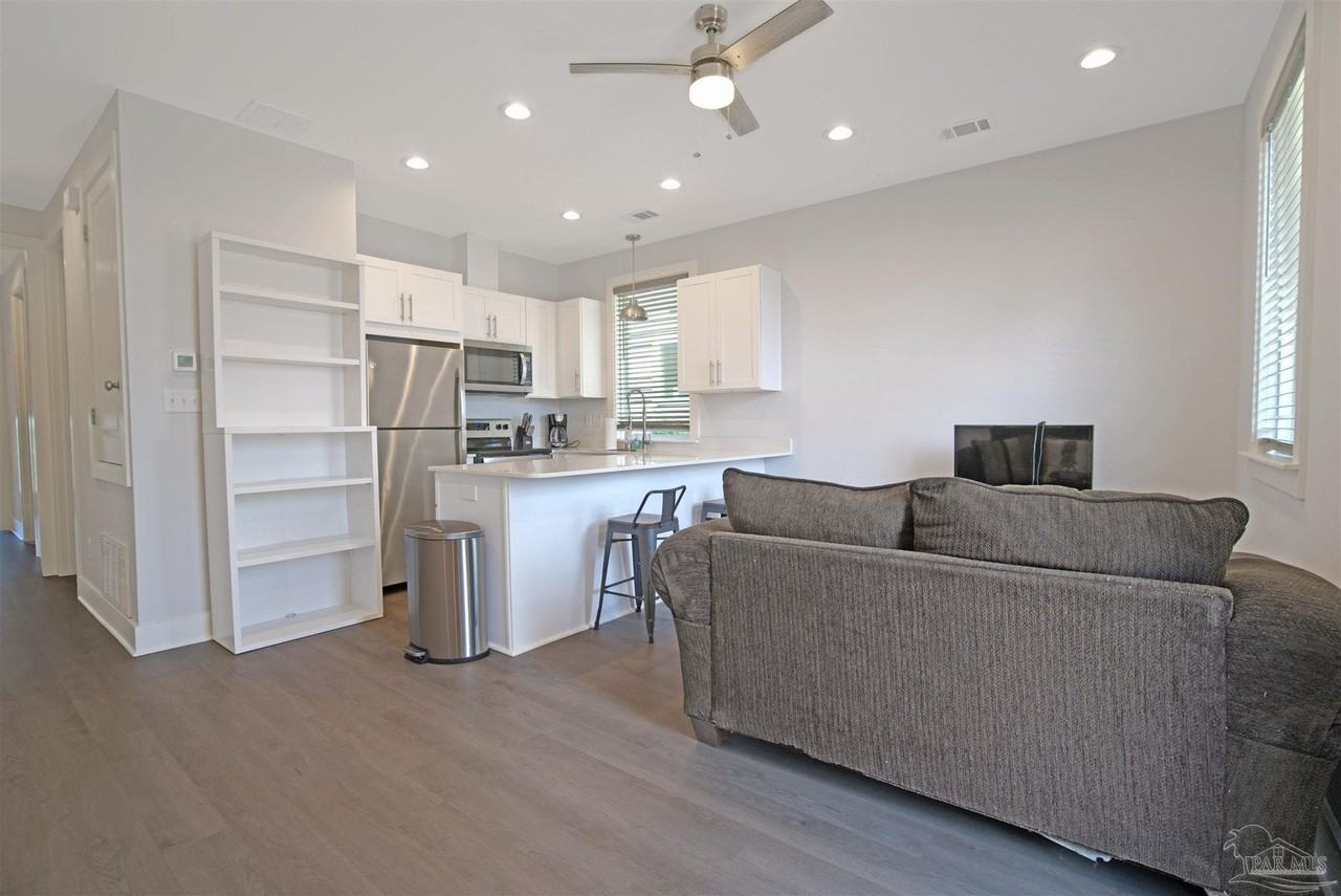 379 S Clubbs St #A - Photo 2 of 16