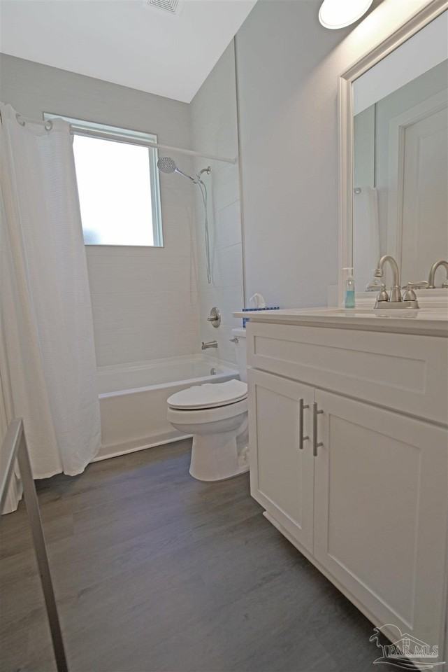 379 S Clubbs St #A - Photo 6 of 16
