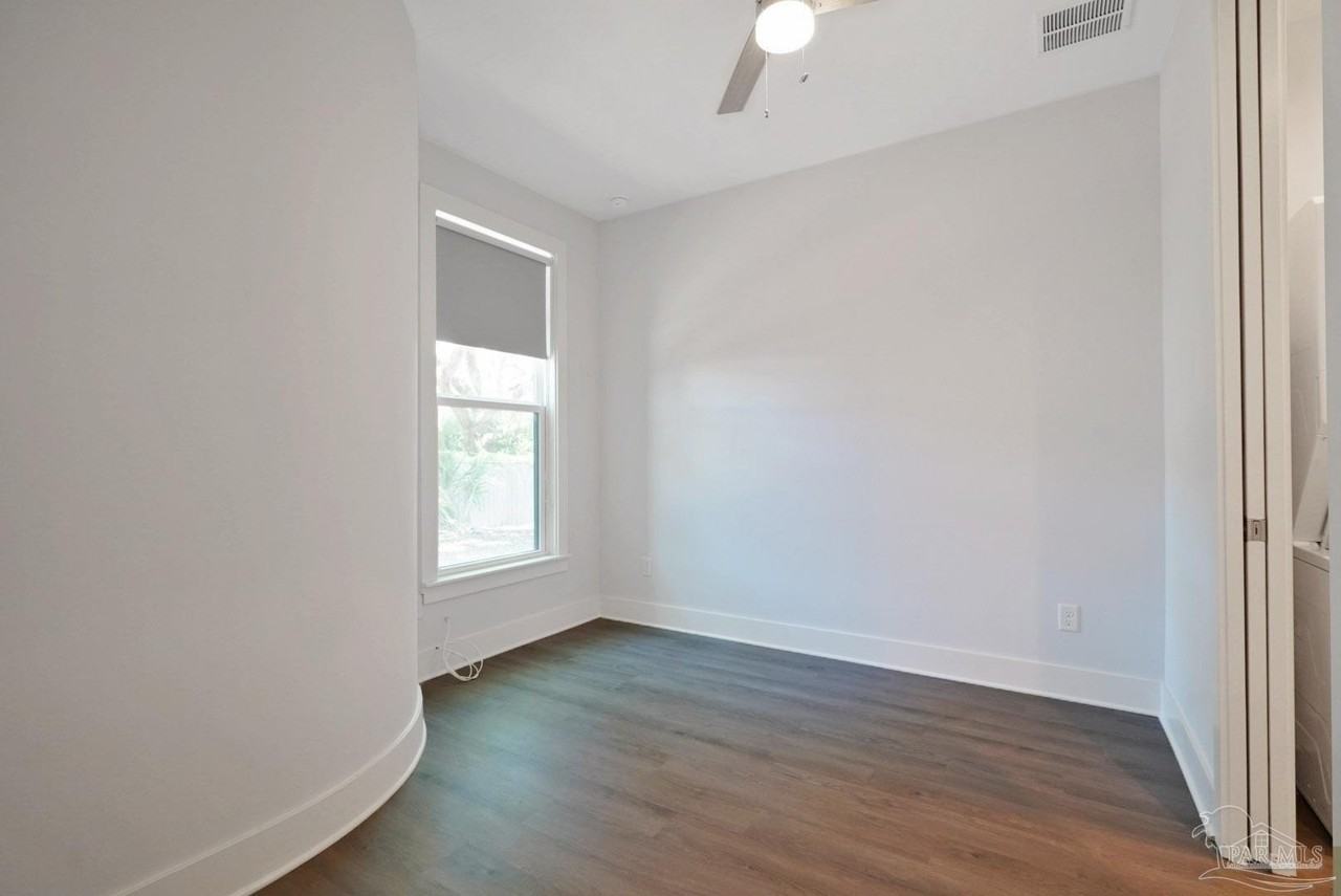379 S Clubbs St #A - Photo 7 of 16
