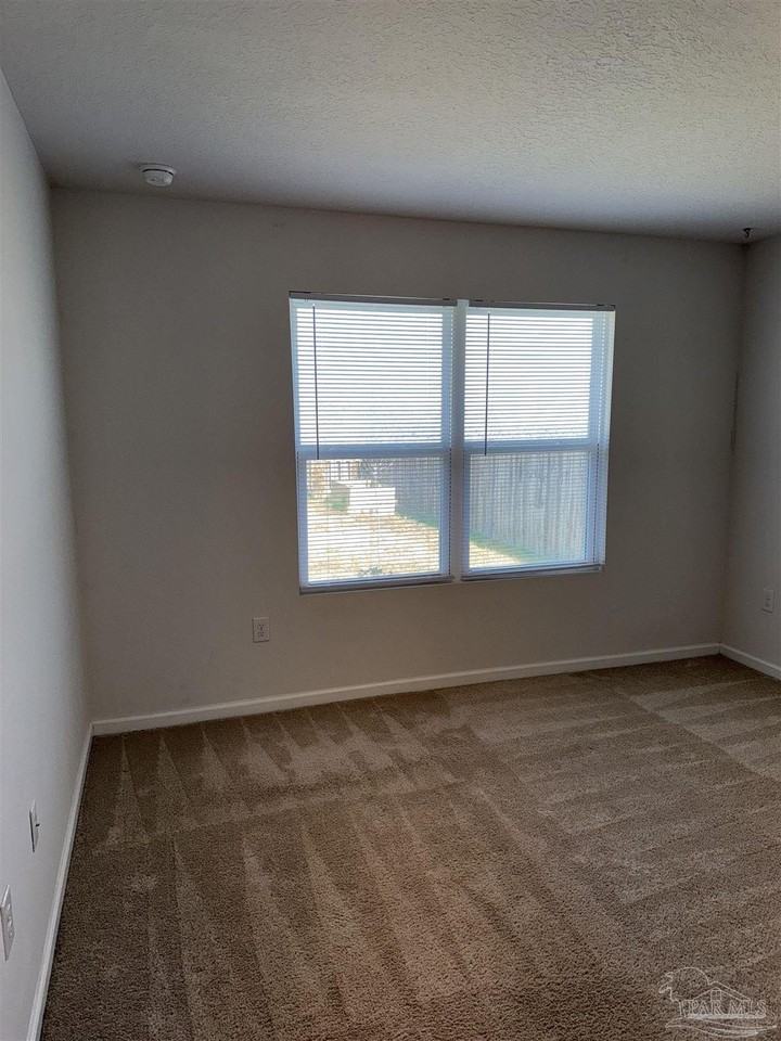 5532 Lancelot Trl - Photo 4 of 21