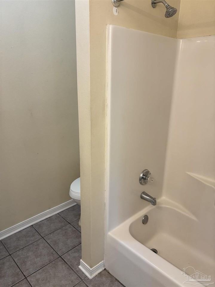 7145 Eight Mile Creek Rd - Photo 3 of 17