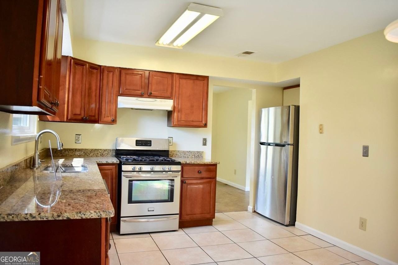 3006 Nuptial Ln - Photo 7 of 19