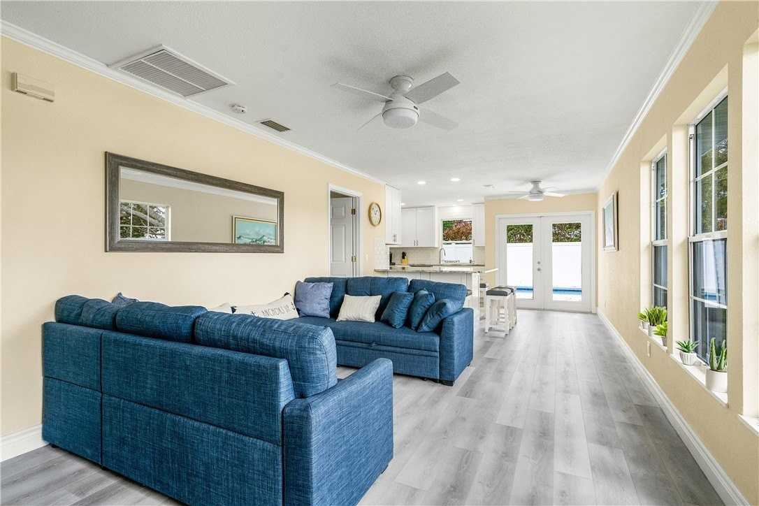 1510 3rd Ct - Photo 3 of 34