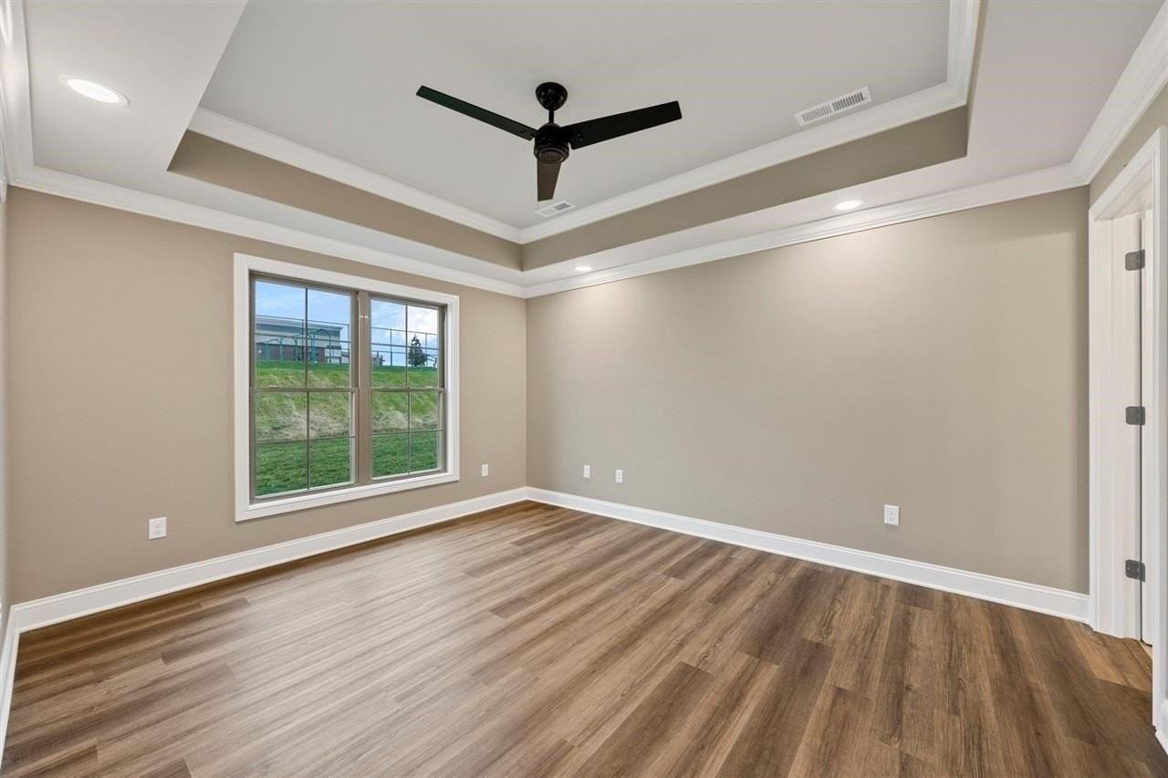 564 Cumberland Pointe Ln - Photo 4 of 19