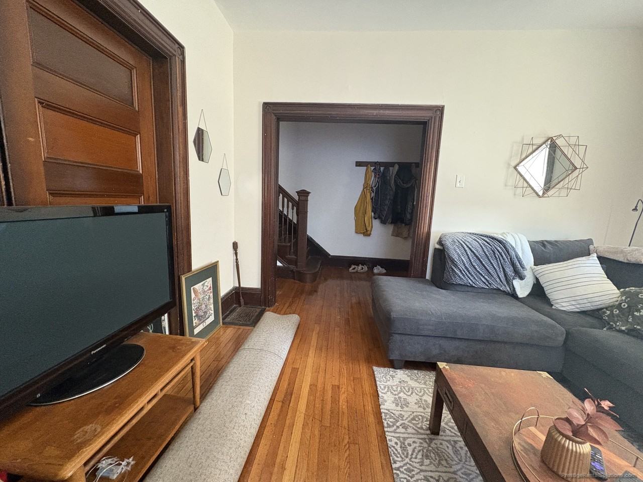 4 Eleanor St #4 - Photo 6 of 38