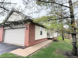 featured image of 716 Palmer Dr