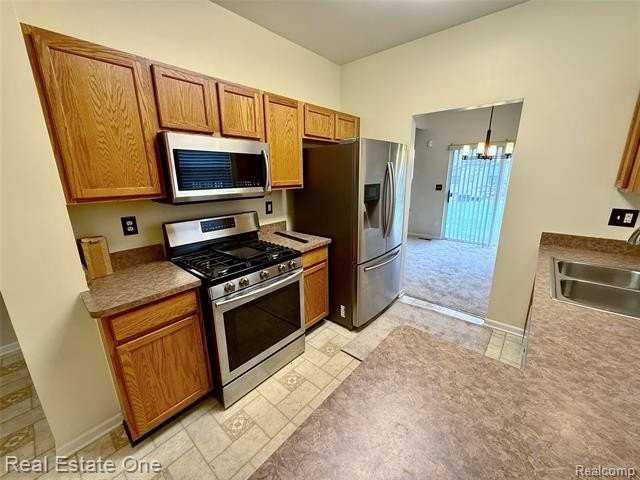 716 Palmer Dr - Photo 5 of 29