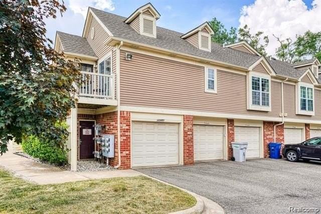 4341 Deeside Dr - Photo 2 of 16