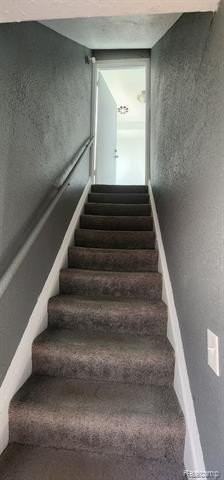 16201 Turner St - Photo 6 of 14