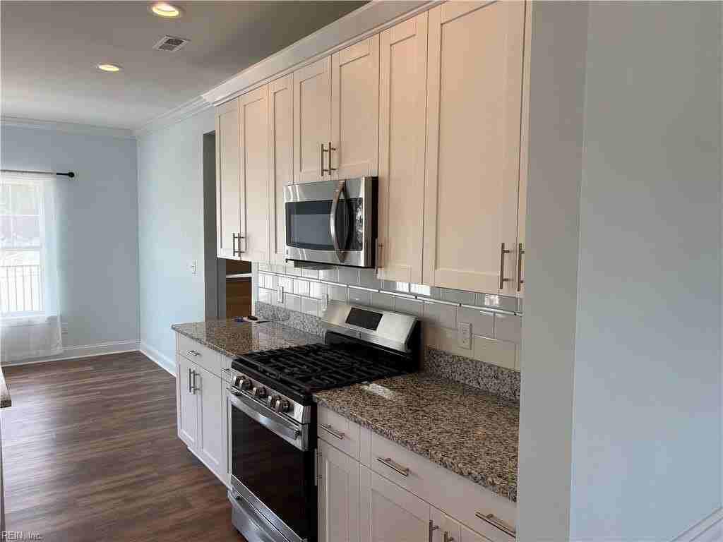 1248 Madeline Ryan Way - Photo 2 of 8