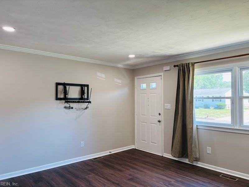 1007 73rd St - Photo 6 of 37