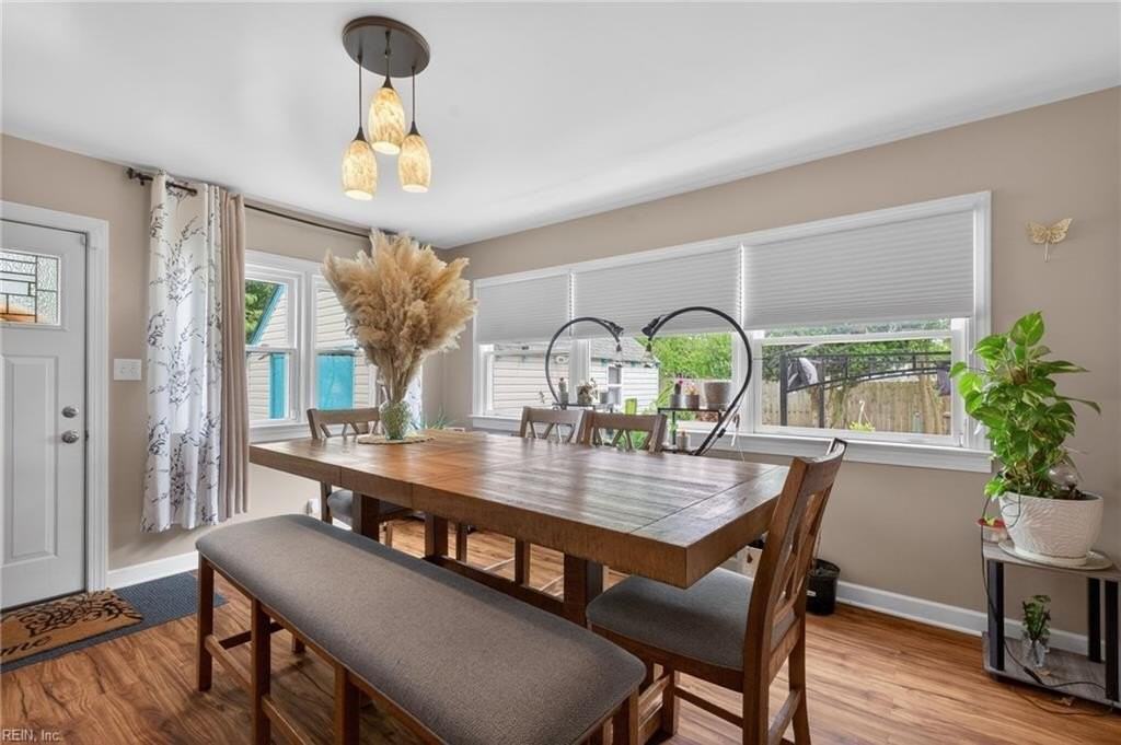 415 Fresh Meadow Rd - Photo 5 of 33