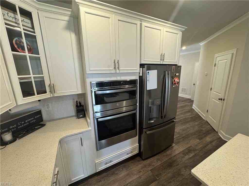 5256 Twilight Ct - Photo 6 of 21