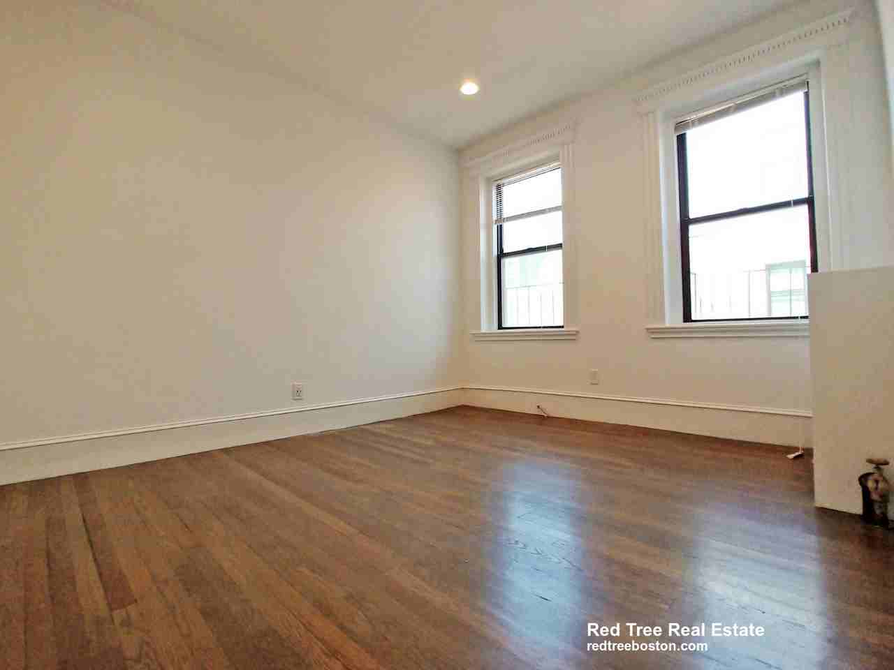 19 Peterborough St #23