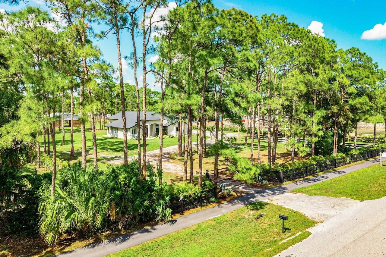 16105 Temple Blvd - Photo 7 of 50