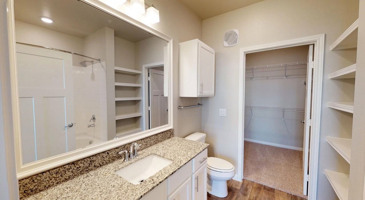 8787 Legacy Dr #1285 - Photo 3 of 5