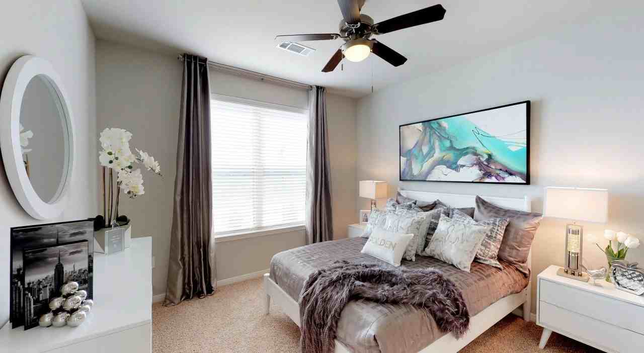 8787 Legacy Dr #1285 - Photo 4 of 5