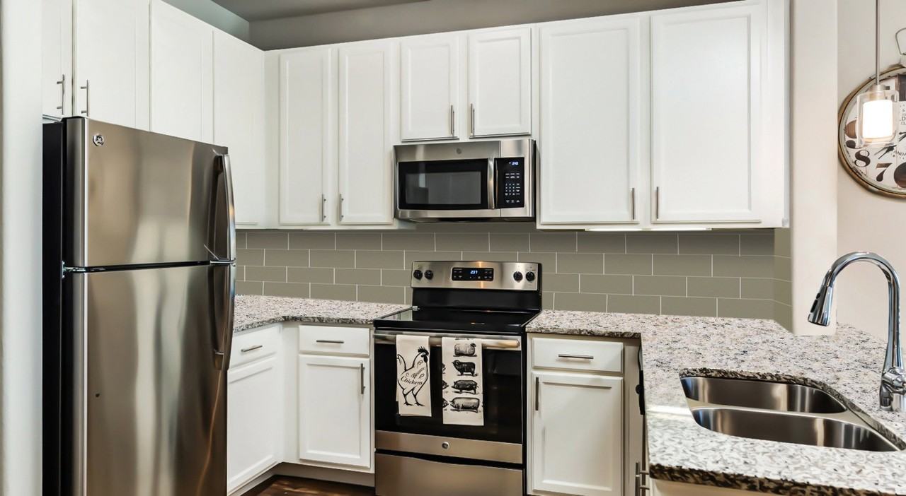 8787 Legacy Dr #1285 - Photo 5 of 5