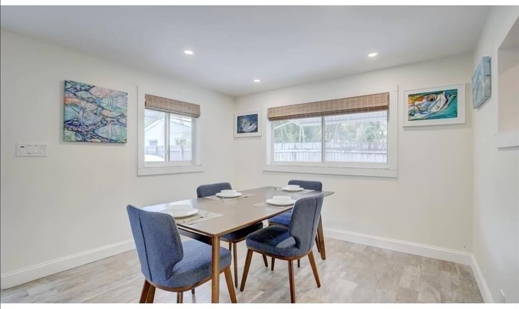 501 Sw 11th St #R - Photo 7 of 13