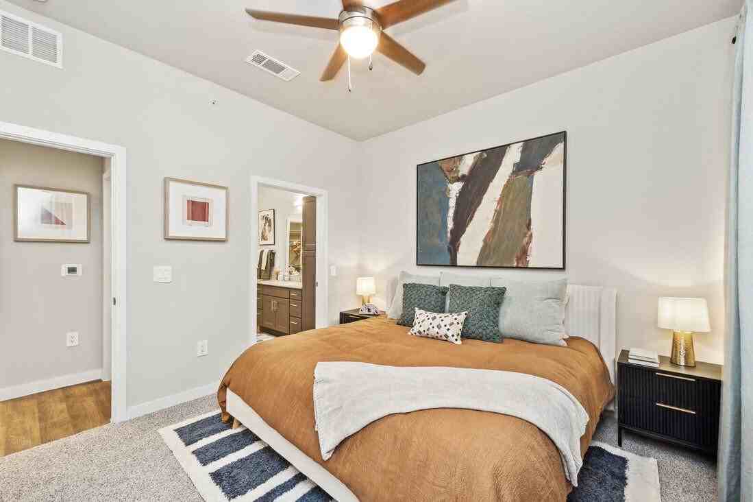 1325 Choate Pkwy #5103 - Photo 2 of 6