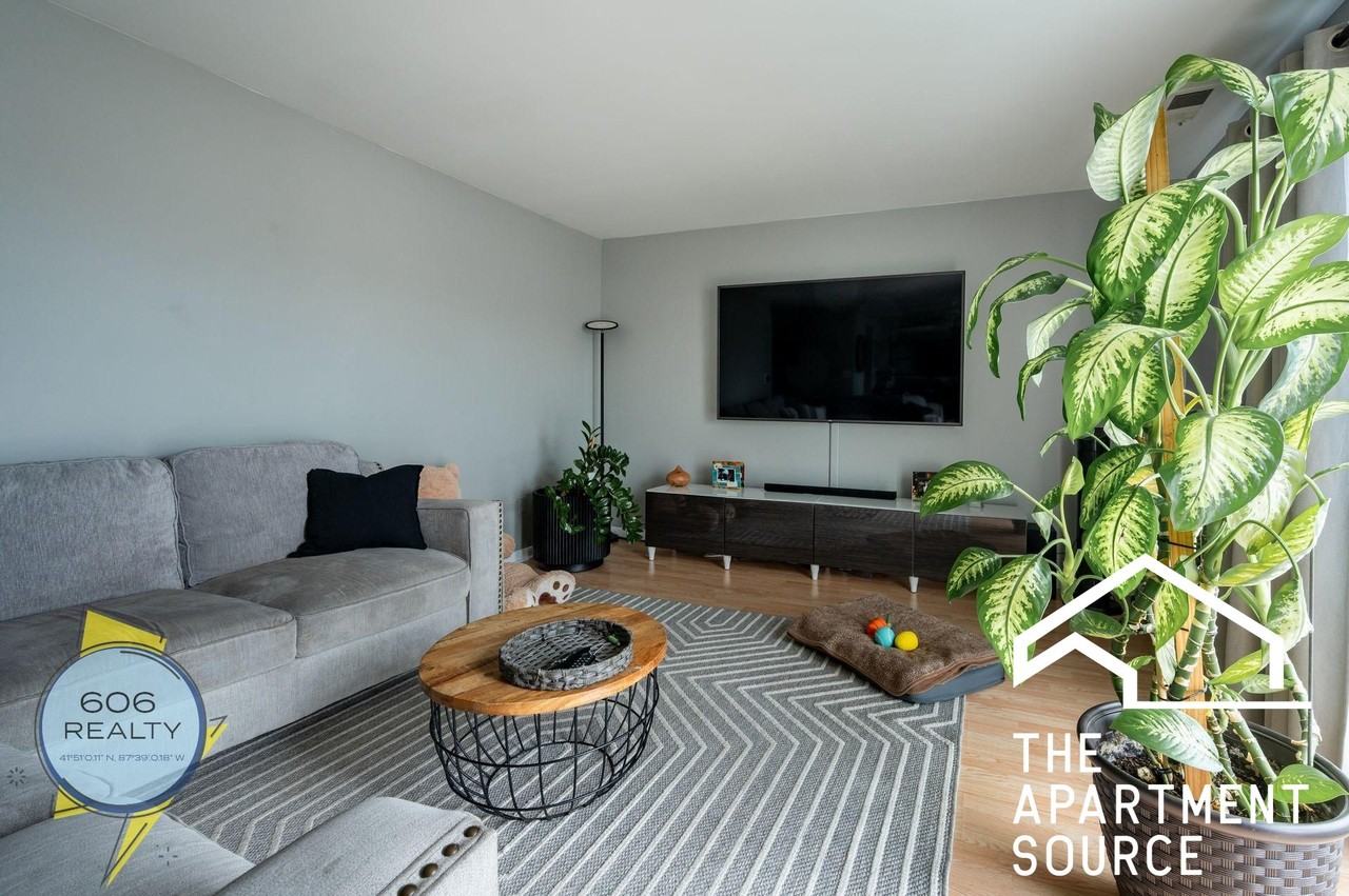 2300 N Harlem Ave #501 - Photo 2 of 12