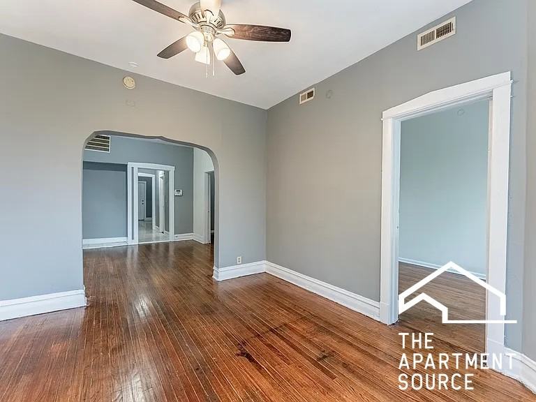 1426 S Avers Ave #2 - Photo 3 of 15