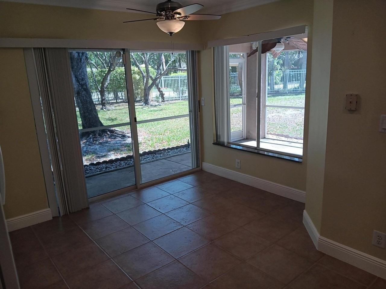 4983 Pinemore Ln #4983 - Photo 6 of 18