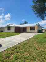 featured image of 613 Sw Pueblo Ter