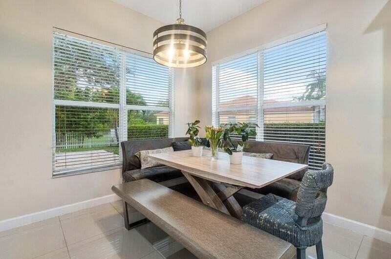 9271 Madewood Ct - Photo 4 of 25