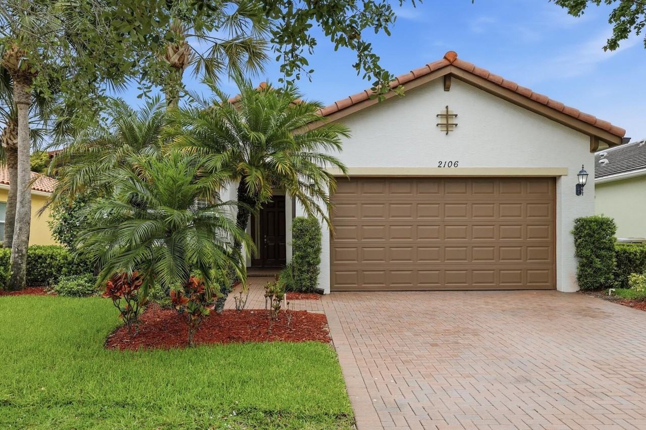2106 Belcara Ct - Photo 3 of 36