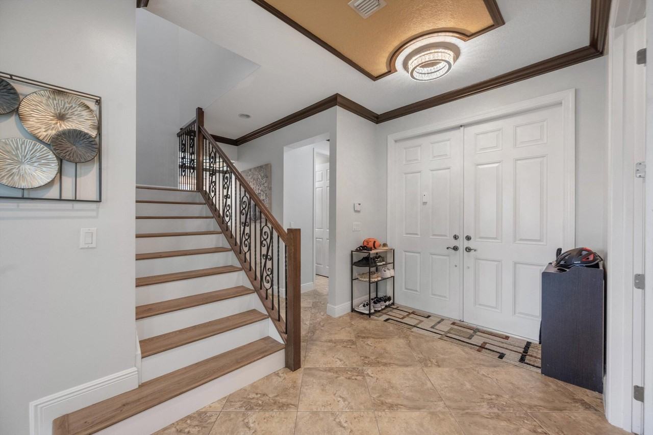 2352 Bellarosa Cir - Photo 3 of 36