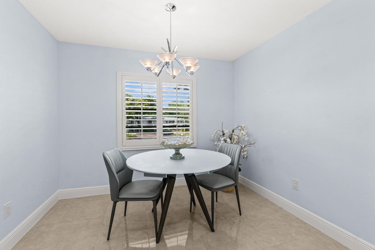 5 Westgate Ln #B - Photo 5 of 50