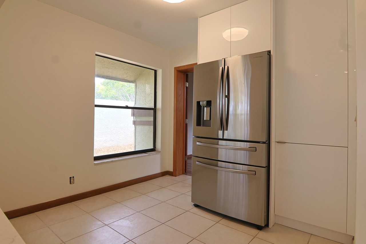 620 Hastings St - Photo 7 of 30