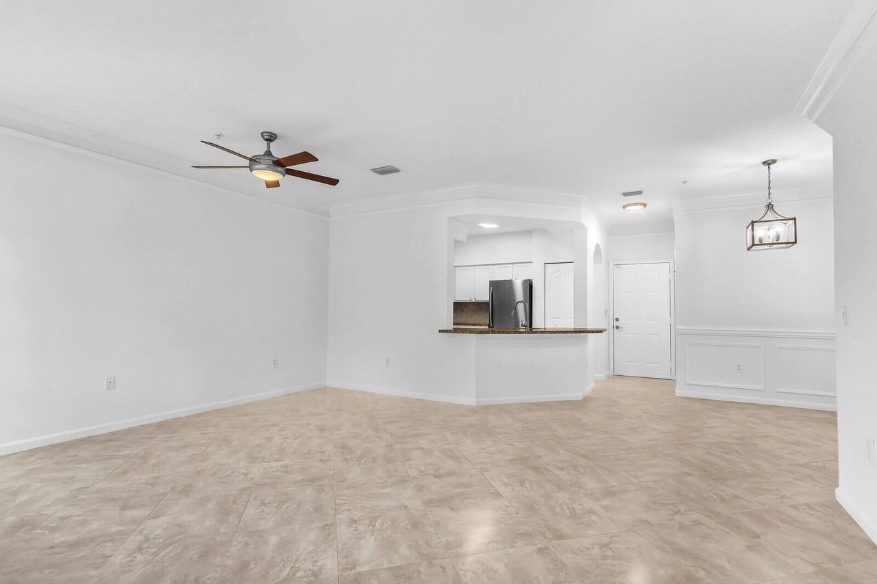 826 Dakota Dr #105 - Photo 6 of 34