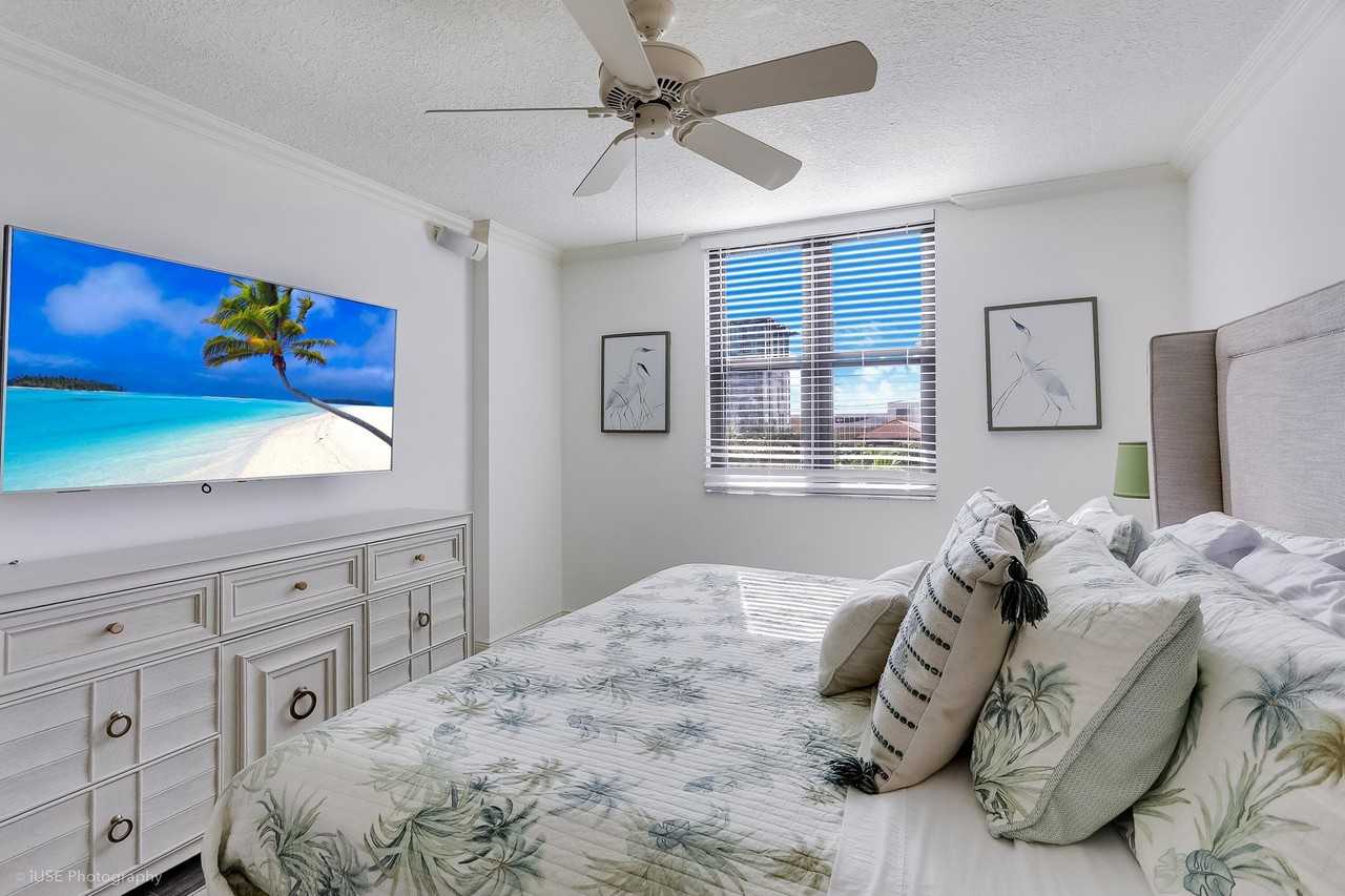 651 Okeechobee Blvd #509 - Photo 6 of 12