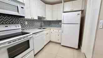 12 Ne 19th Ct #220A - Photo 1 of 1